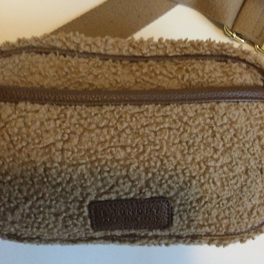 Laundry by Shelli Segal Los Angeles Brown Fur Chic Crossbody Handbag - Picture 8 of 9